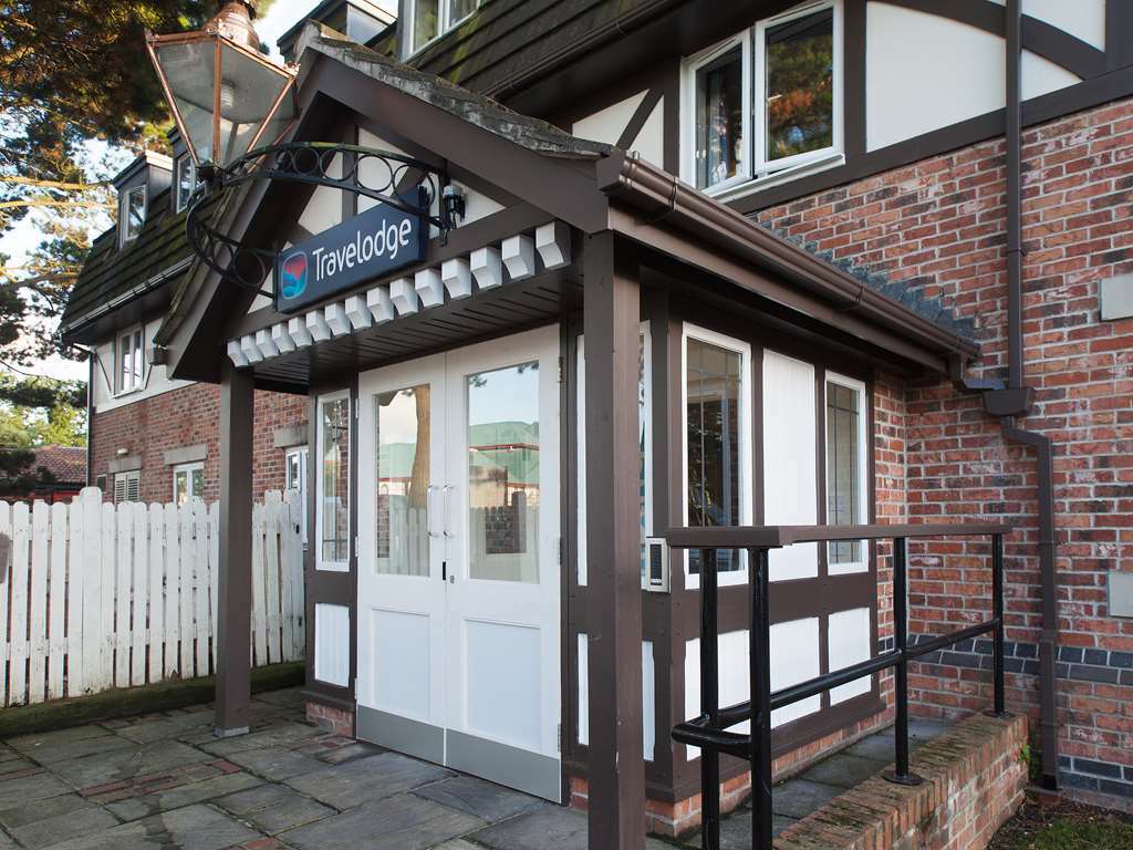 Travelodge Bournemouth Cooper Dean 外观 照片
