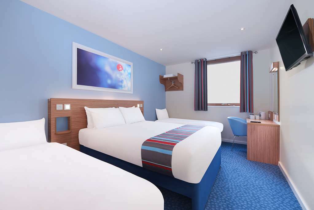 Travelodge Bournemouth Cooper Dean 客房 照片